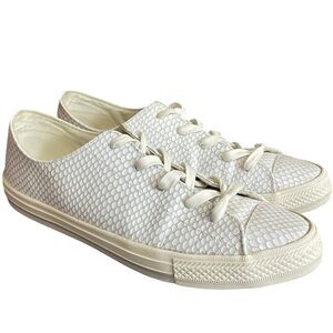 Converse White Textured Sneakers